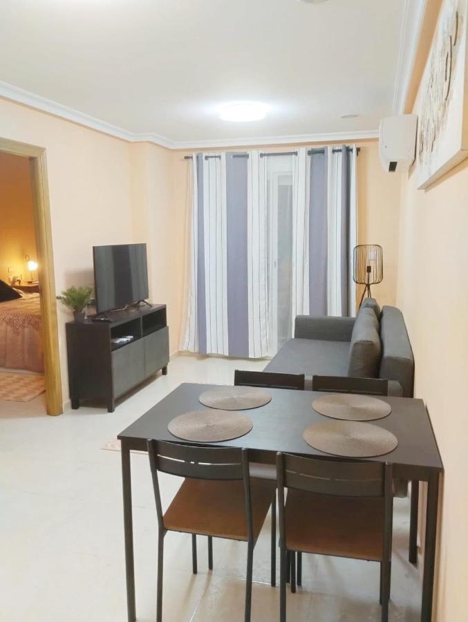 Torrevieja 2 Bedroom Holiday Apartment Zewnętrze zdjęcie