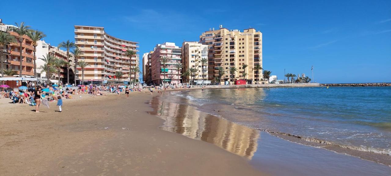 Torrevieja 2 Bedroom Holiday Apartment Zewnętrze zdjęcie